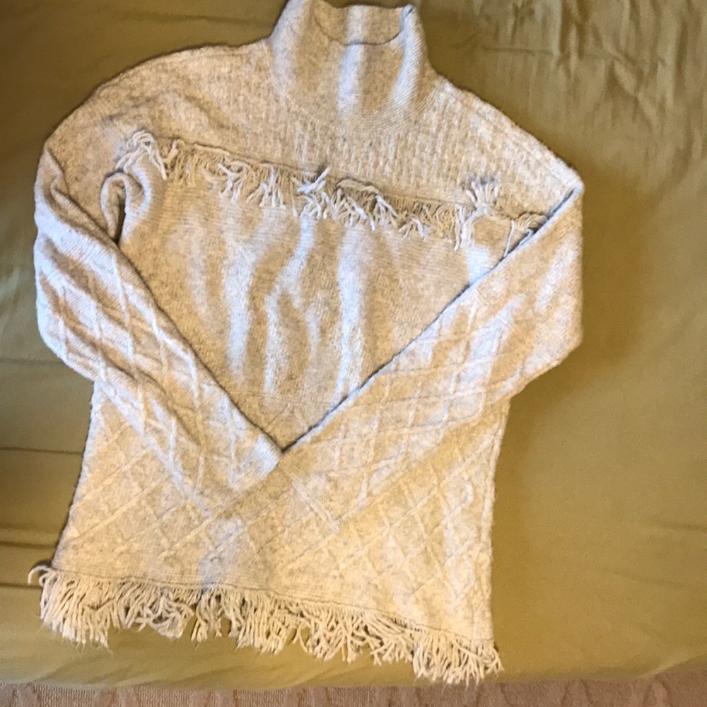 Light gray sweater
